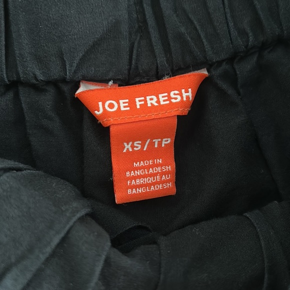 Cute midi skirt w lace pattern trim - Picture 3 of 3